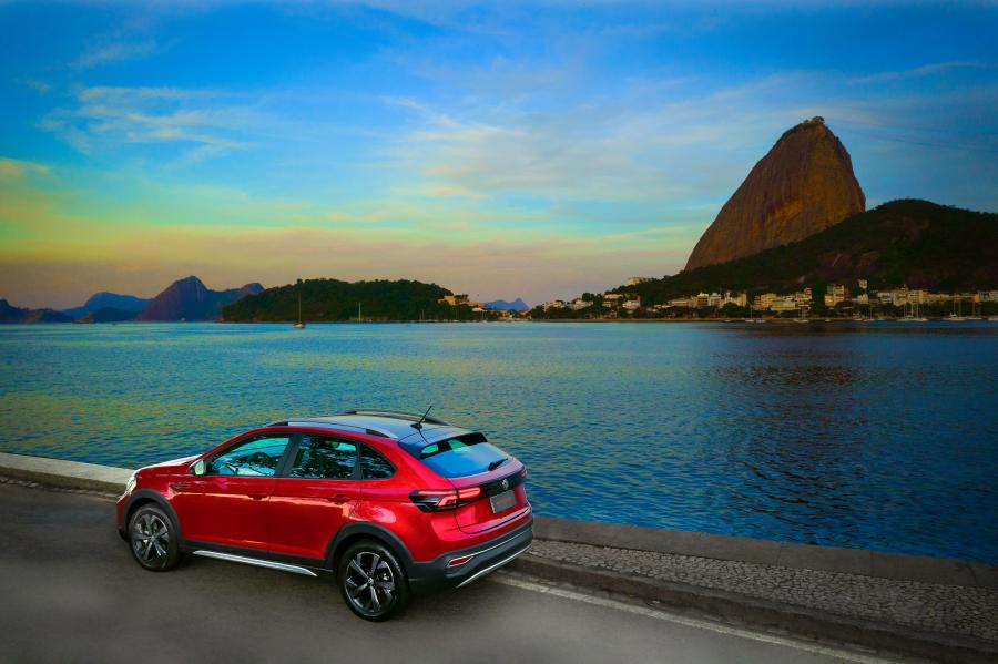  Volkswagen Nivus Highline 200 TSI Launching Edition 2020 года  (LA) (фото 29 из 40)